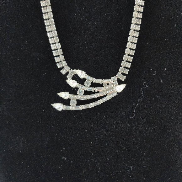 Vintage Garne Jewelry Signed Silver Tone Starburst Clear Rhinestone Necklace - Picture 3 of 9